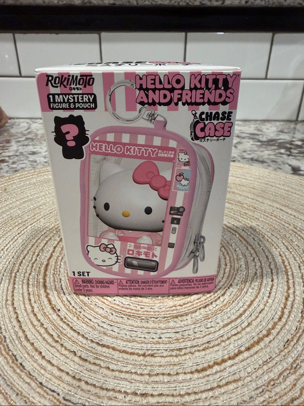 Hello Kitty Chad Case - Picture 2 of 6
